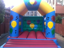 12FT X 12FT BALLOON BOUNCY CASTLE, east renfrewshire, glasgow