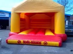 20FT X 20FT SUPA BOUNCE BOUNCY CASTLE, east renfrewshire, glasgow