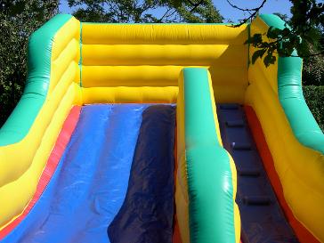 fun bouncy castle garden slide, east renfrewshire, glasgow